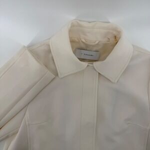 T Tahari Cream Collar Jacket Coat Size Small S Snap Front Lightweight Minimalist